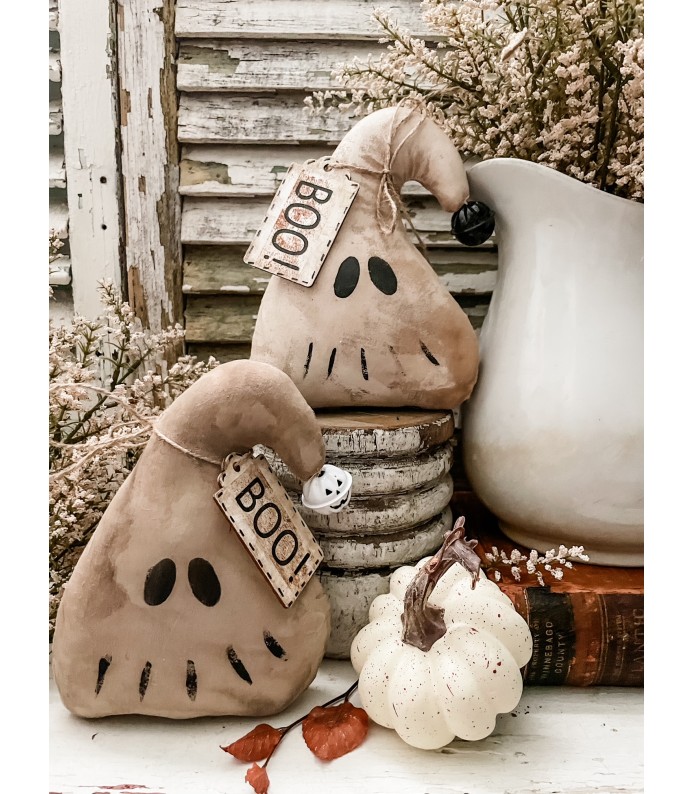 Handmade Primitive Ghost, Halloween Decor - FALL LTD